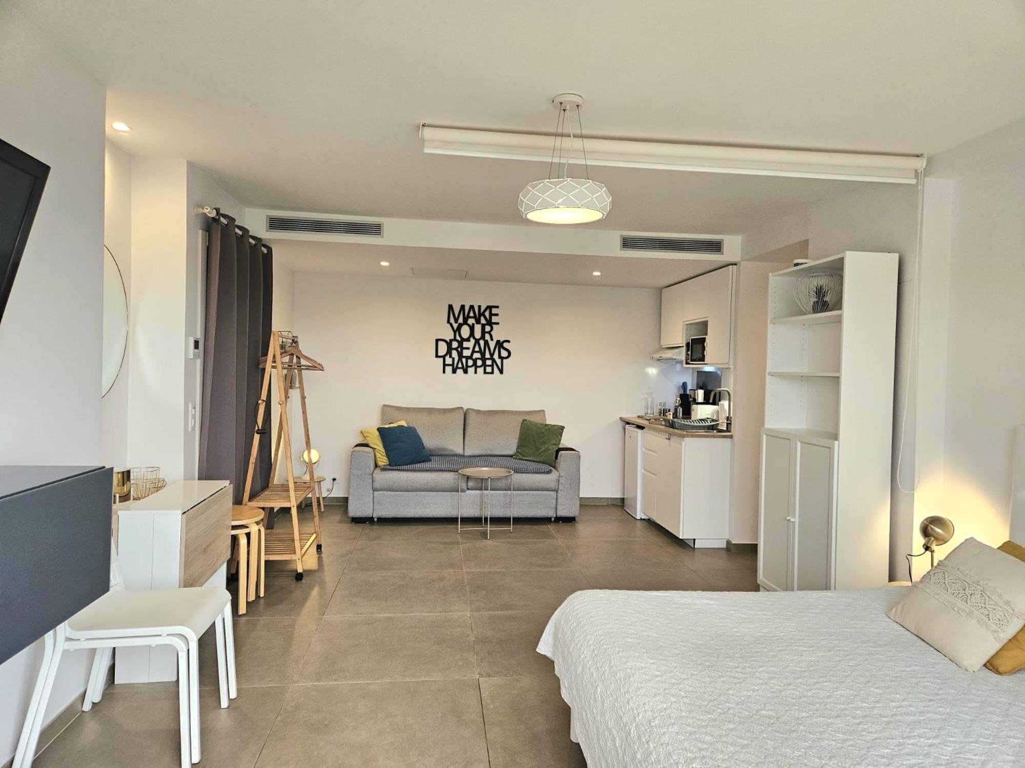 Hotel Twenty Rent Cagnes-sur-Mer Zimmer foto